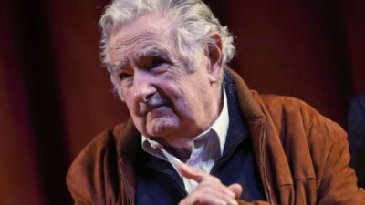 Lula e líderes mundiais prestam homenagem ao ex-presidente Pepe Mujica