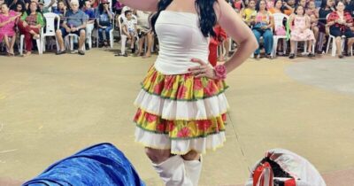 Rainha presente e amada: Audreia Noleto prestigia Arraial da Família e recebe o carinho da população ribamarense
