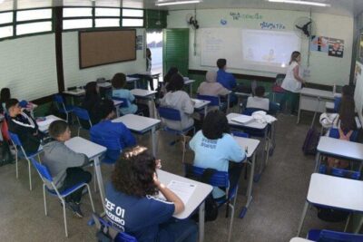 Por 379 votos a 64, deputados deixarão o Fundo de Manutenção e Desenvolvimento da Educação Básica de fora de projeto para controle das contas públicas