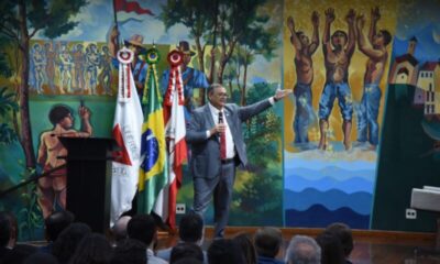 Flávio Dino admite já ter criticado urna eletrônica e diz que é coisa do passado