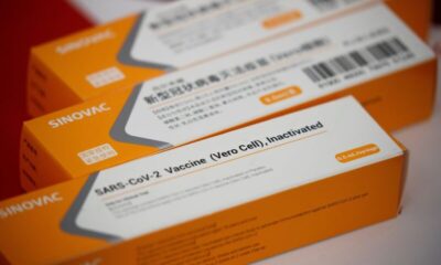 Lote com 5,5 milhões de doses da CoronaVac chega a São Paulo