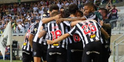 Atlético Mineiro aumenta dívida para tentar duelar com o rival Flamengo
