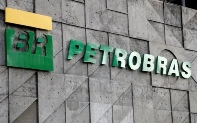 Petroleiros da Petrobrás fazem paralisação de advertência