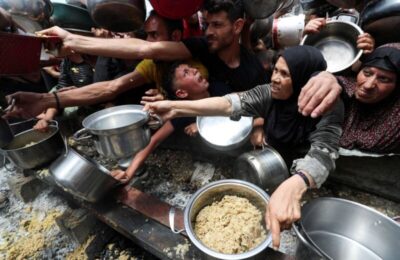 Ataque em Gaza mata 91 palestinos que buscavam ajuda humanitária