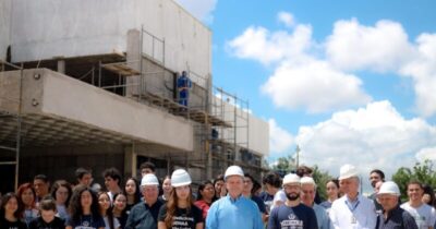 Em São Luís, Brandão realiza vistoria técnica no prédio de Medicina da Uema e anuncia projeto de lei destinando 50% das vagas para alunos de escola pública