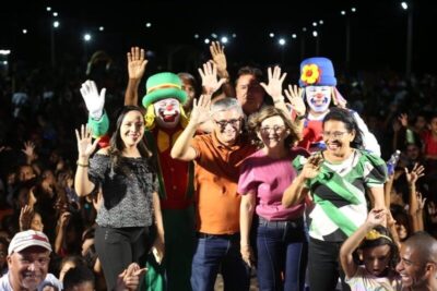 Prefeito Eudes Barros organiza grandiosa festa para as crianças no Viva Raposa