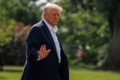 Trump diz que pode conversar com Lula sobre tarifas ‘em algum momento, mas não agora’