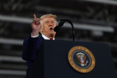 Trump diz que Irã avisou EUA sobre o ataque a base e agradece