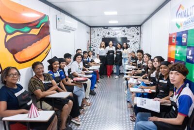 Qualifica Maranhão inicia aulas com carretas-escola em São Luís