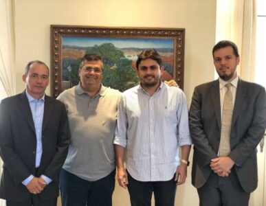Flávio Dino suspende denúncia contra Juscelino Filho