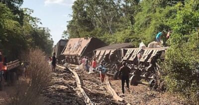 Em São Francisco do Brejão, Trem descarrilha e carga é saqueada
