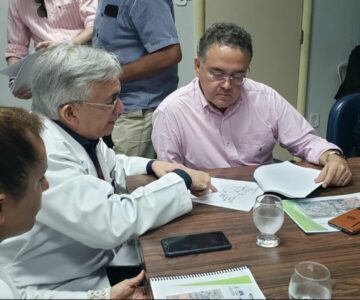 Roberto Rocha garante 50 leitos de UTI e 90 leitos de enfermaria para combate ao COVID -19 no HU-UFMA