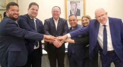 Novos deputados são empossados na Assembleia e depois se reúnem com governador no Palácio dos Leões