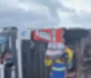 Furto de carga: crime cometido após acidentes em estradas pode resultar em prisão