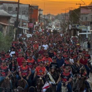Cavalgada emociona e abre oficialmente a 40ª Vaquejada de Barreirinhas nesta segunda (21)