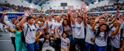 Brandão entrega 2 mil Cartões Transporte Universitário e premia artistas selecionados em edital do programa Arte de Rua