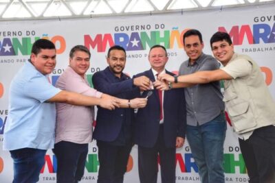 Deputado Júnior Cascaria entrega ambulância para o município de Poção de Pedras