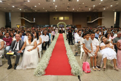 Casamento comunitário realiza união de 495 casais em São Luís
