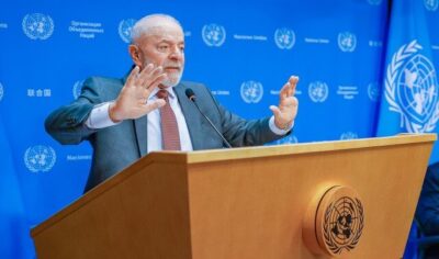 Lula chega ao fim do segundo ano de governo aprovado por 52% dos brasileiros