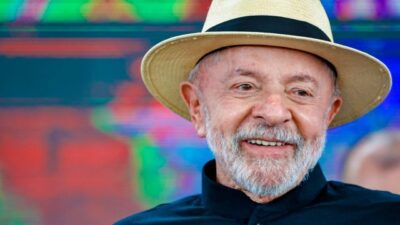 Lula lidera em todos os cenários e é favorito à  reeleição, diz Quaest