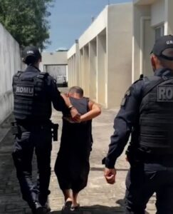 ROMU conduz homem suspeito de agredir ex-companheira no Centro Histórico da capital