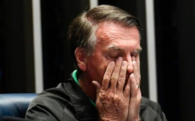 Jair Bolsonaro é alvo de operação da Polícia Federal