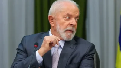 Presidente Lula faz segunda reunião com ministros após ‘tarifaço’ de Trump
