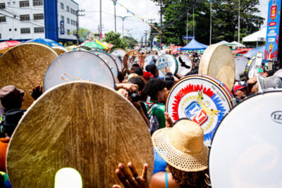 Grupos de bumba meu boi se reúnem para tradicional desfile de São Marçal