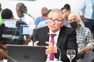 Vereador Chico Carvalho presta Moção de Pesar ao Jornalista Djalma Rodrigues