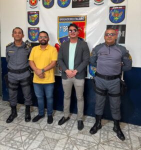 COMPROMETIDO COM A SEGURANÇA, VEREADOR ELEITO WENDELL MARTINS VISITA 1° BATALHÃO