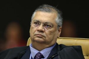 Dino bloqueia emendas de comissão do Senado não empenhadas até o dia 23
