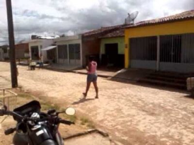 DINISMO DEPOIS DA MISOGINIA SEXISTA DE FELIPE CAMARÃO ENTREGA CANDIDATURA  DO VICE COM FORTE ODOR AOS PETISTAS