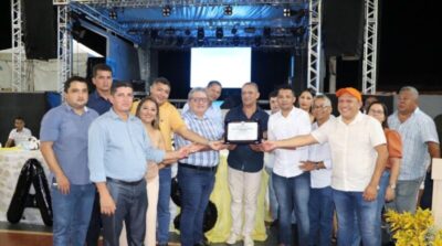 TOCANTINS: Deputado Jair Farias é homenageado com Título de Cidadão Angicoense