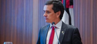 Ricardo Arruda destaca liderança de Carlos Brandão e defende cautela no debate sobre sucessão