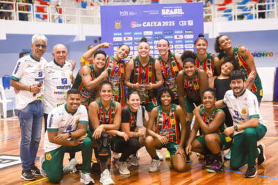 Sampaio vence na estreia e segue fime na LBF