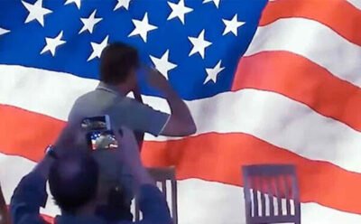 Os vendilhões da Pátria berram I love the United States of America