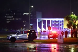 Terrorismo bolsonarista enterra discussão sobre anistia aos golpistas