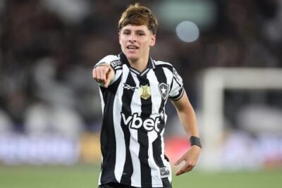 Botafogo abre uma boa vantagem sobre o Bragantino na Copa do Brasil