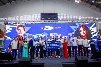 Brandão entrega 2 mil Cartões Transporte Universitário e premia artistas selecionados em edital do programa Arte de Rua