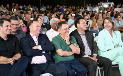 Alguns jornalistas e blogueiros tentam fazer com Felipe Camarão, o que não conseguiram com Carlos Brandão em 2022