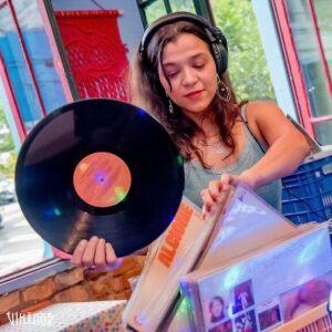 Festival LA GIRA celebra música e cultura com DJs mulheres e participações especiais