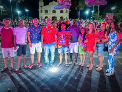 Vice-prefeito Professor Ivaldo prestigia Carnaval de Bequimão na sede e zona rural