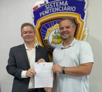 Prefeito Rafael Brito e SEAP firmam parceria para reforçar a limpeza pública em Timon
