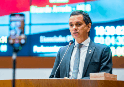 Ricardo Arruda destaca avanços no atendimento da hemodiálise no MA