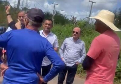 Julinho e Júlio Filho tomam calor da população em Ribamar