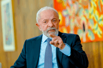 Lula veta decisão de aumentar número de deputados federais