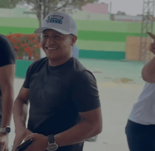 Homem é morto por engano em um clube de festas em Turilândia