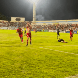 Imperatriz vence o Pinheiro por 2 a 1 e assume a liderança do Maranhense