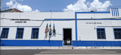 A Câmara de Caxias busca antecipar a eleição da Mesa Diretora, trazendo à tona uma crise de credibilidade e revelando acordos pouco transparentes nos bastidores do legislativo
