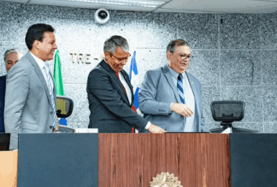 Ministro Flávio Dino alerta para riscos às eleições de 2026 em palestra no TRE-MA